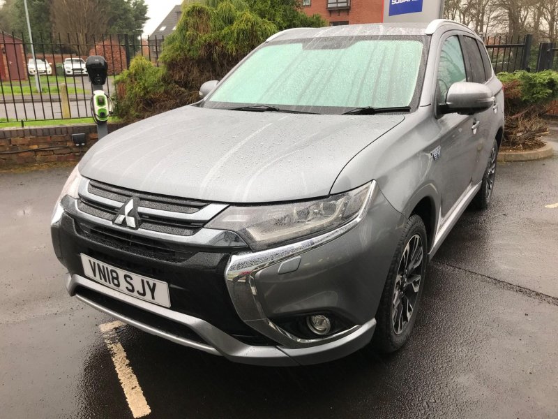 MITSUBISHI OUTLANDER