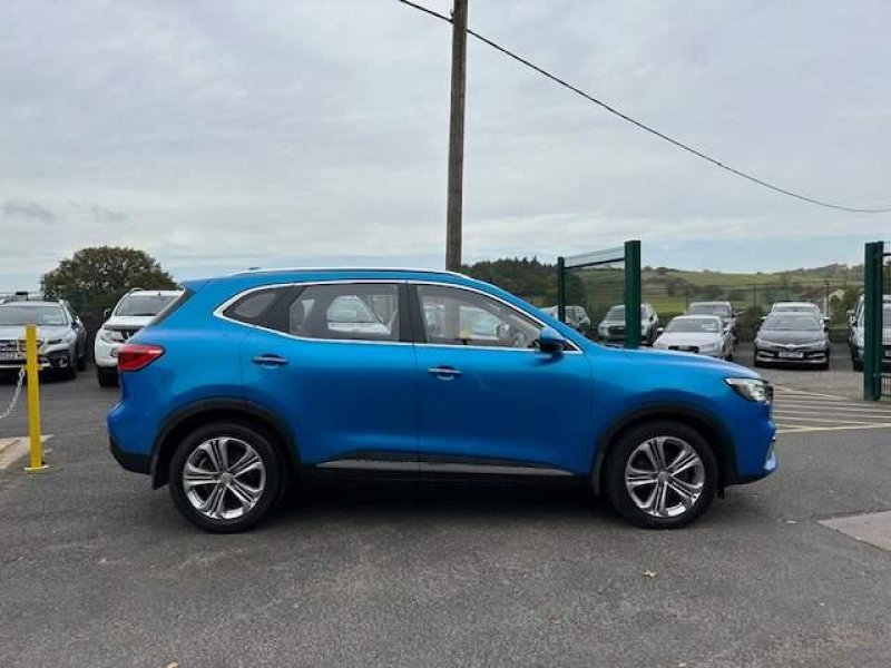MG HS