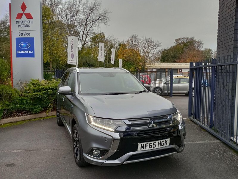 MITSUBISHI OUTLANDER