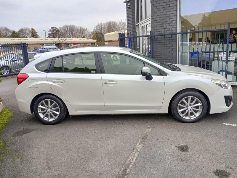 SUBARU IMPREZA