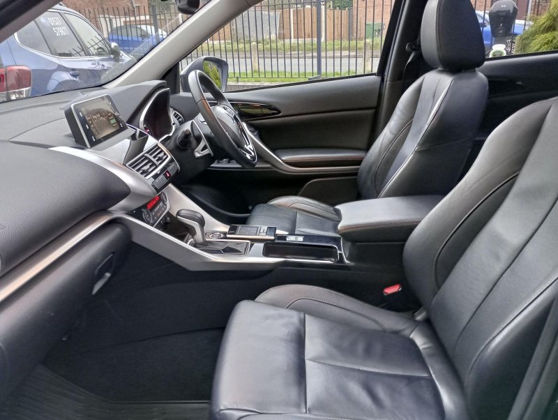 MITSUBISHI ECLIPSE CROSS