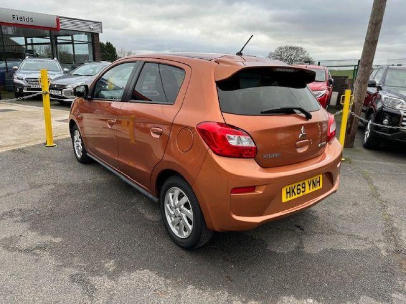 MITSUBISHI MIRAGE