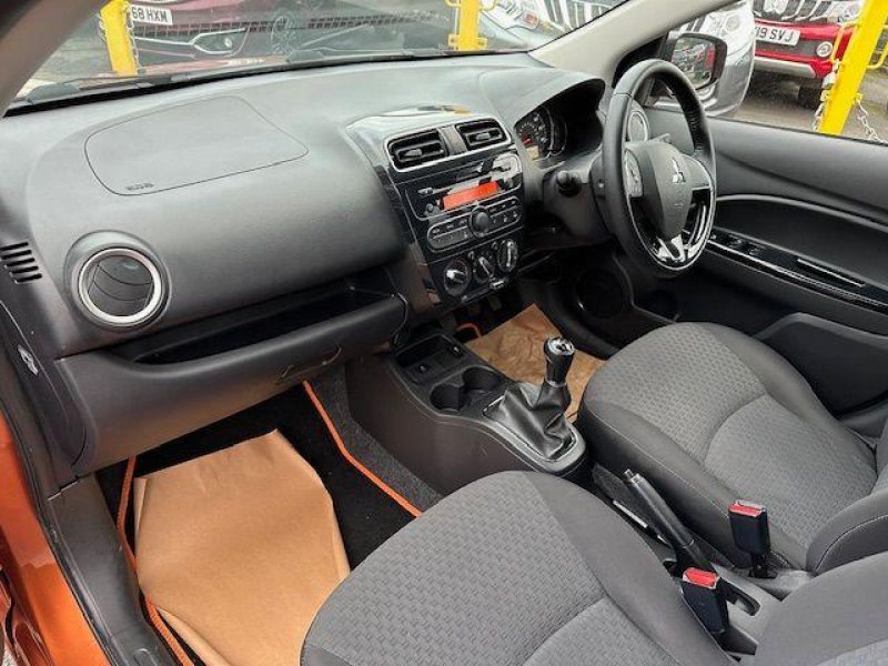 MITSUBISHI MIRAGE