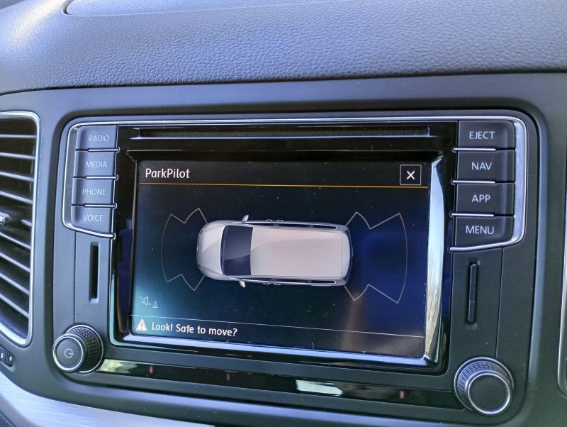 VOLKSWAGEN SHARAN