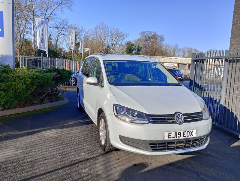 VOLKSWAGEN SHARAN