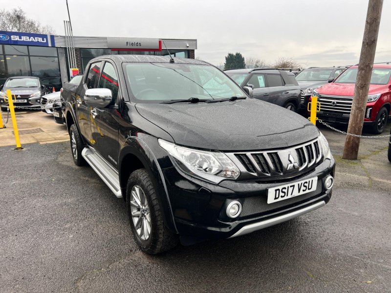 MITSUBISHI L200