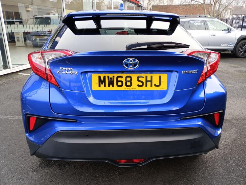 TOYOTA C-HR