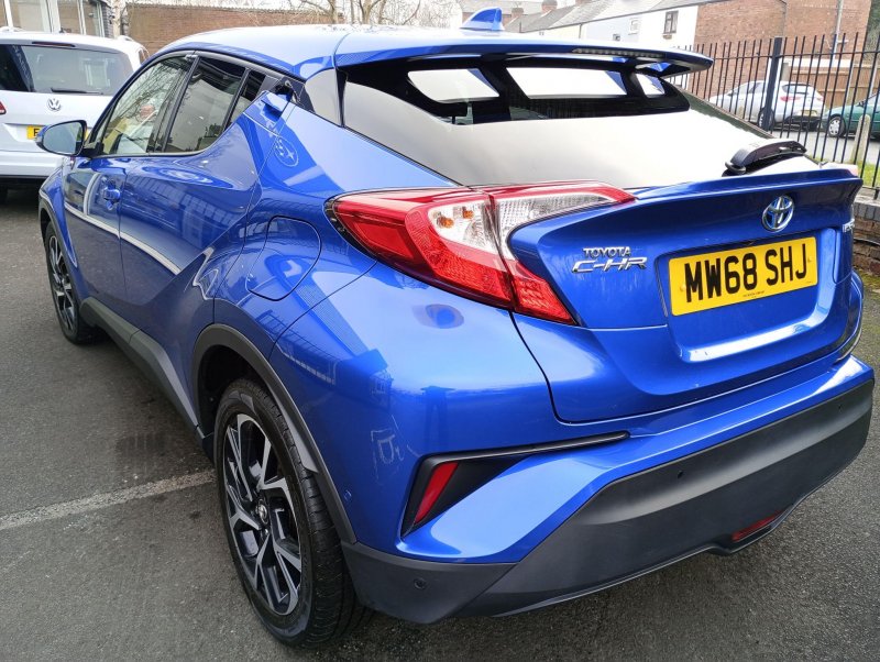 TOYOTA C-HR