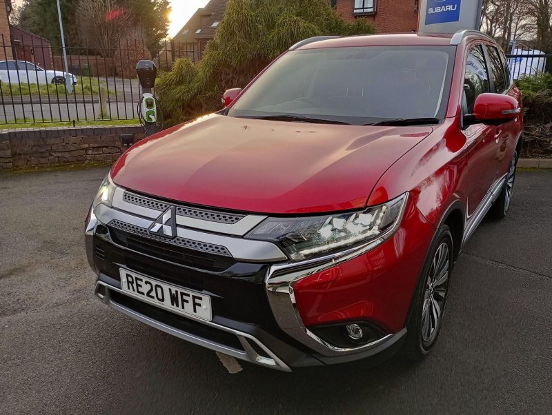 MITSUBISHI OUTLANDER