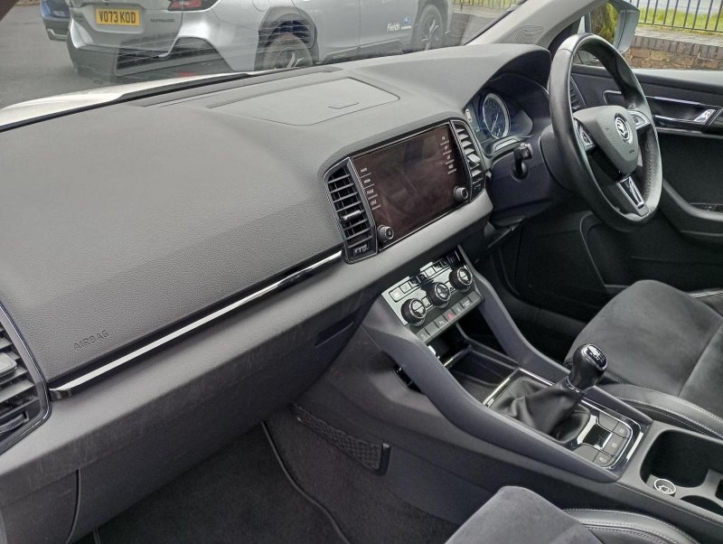 SKODA KAROQ