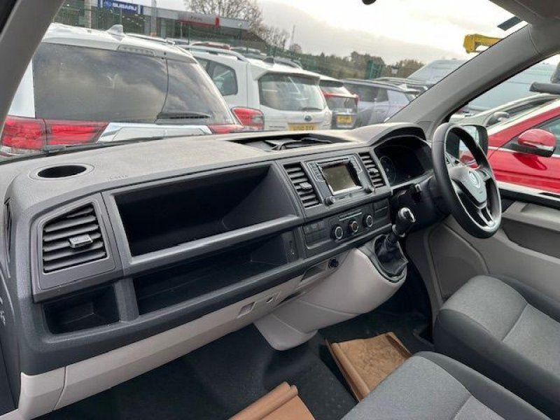 VOLKSWAGEN TRANSPORTER