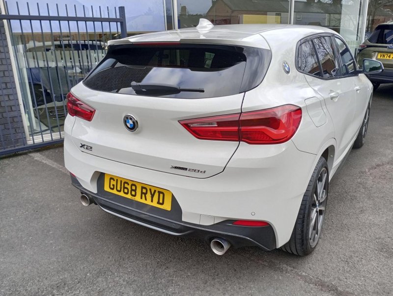 BMW X2