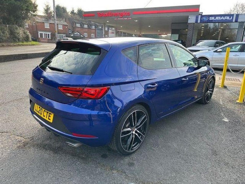 SEAT LEON