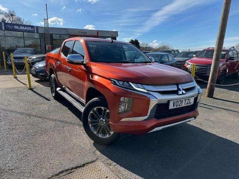 MITSUBISHI L200