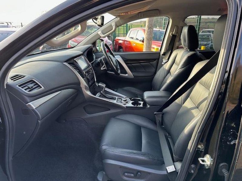 MITSUBISHI SHOGUN SPORT