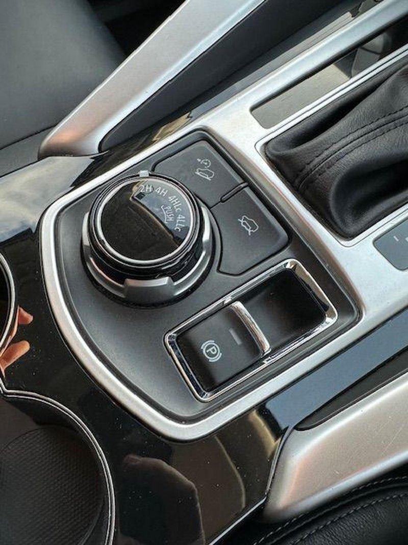 MITSUBISHI SHOGUN SPORT