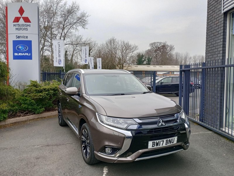 MITSUBISHI OUTLANDER