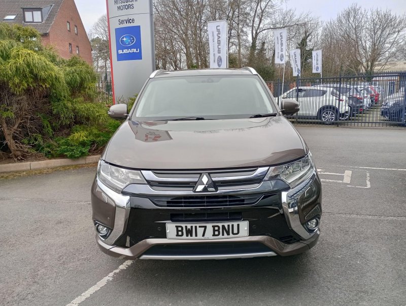 MITSUBISHI OUTLANDER